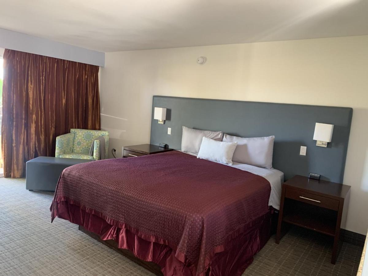 Ramada By Wyndham Holtville Bagian luar foto