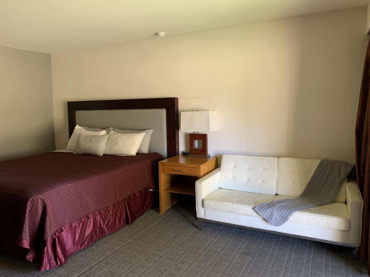 Ramada By Wyndham Holtville Bagian luar foto
