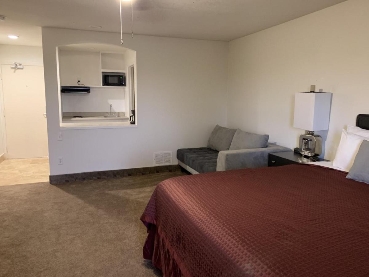 Ramada By Wyndham Holtville Bagian luar foto