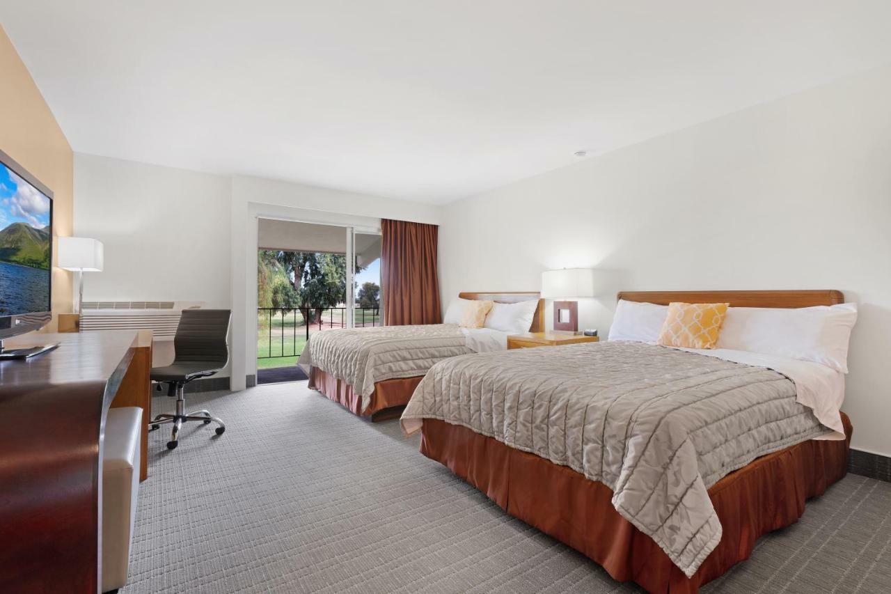 Ramada By Wyndham Holtville Bagian luar foto