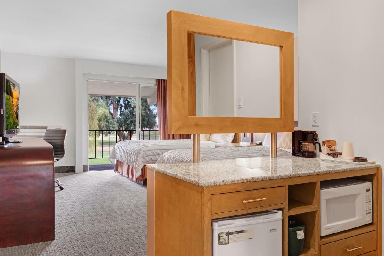 Ramada By Wyndham Holtville Bagian luar foto